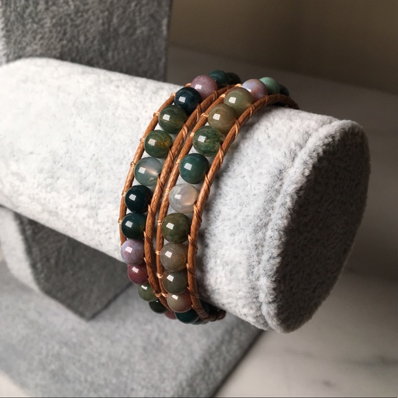Francesca’s Jade Bead Leather Wrap Bracelet - Picture 8 of 9